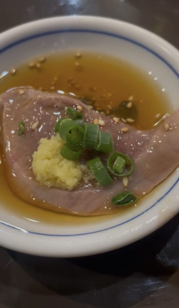 高田馬場「二十八萬石」豚レバ刺し