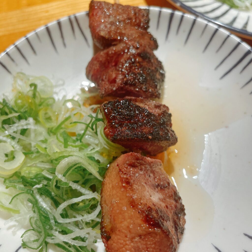 池袋「神田屋」串焼きレバテキ&ごまネギ塩