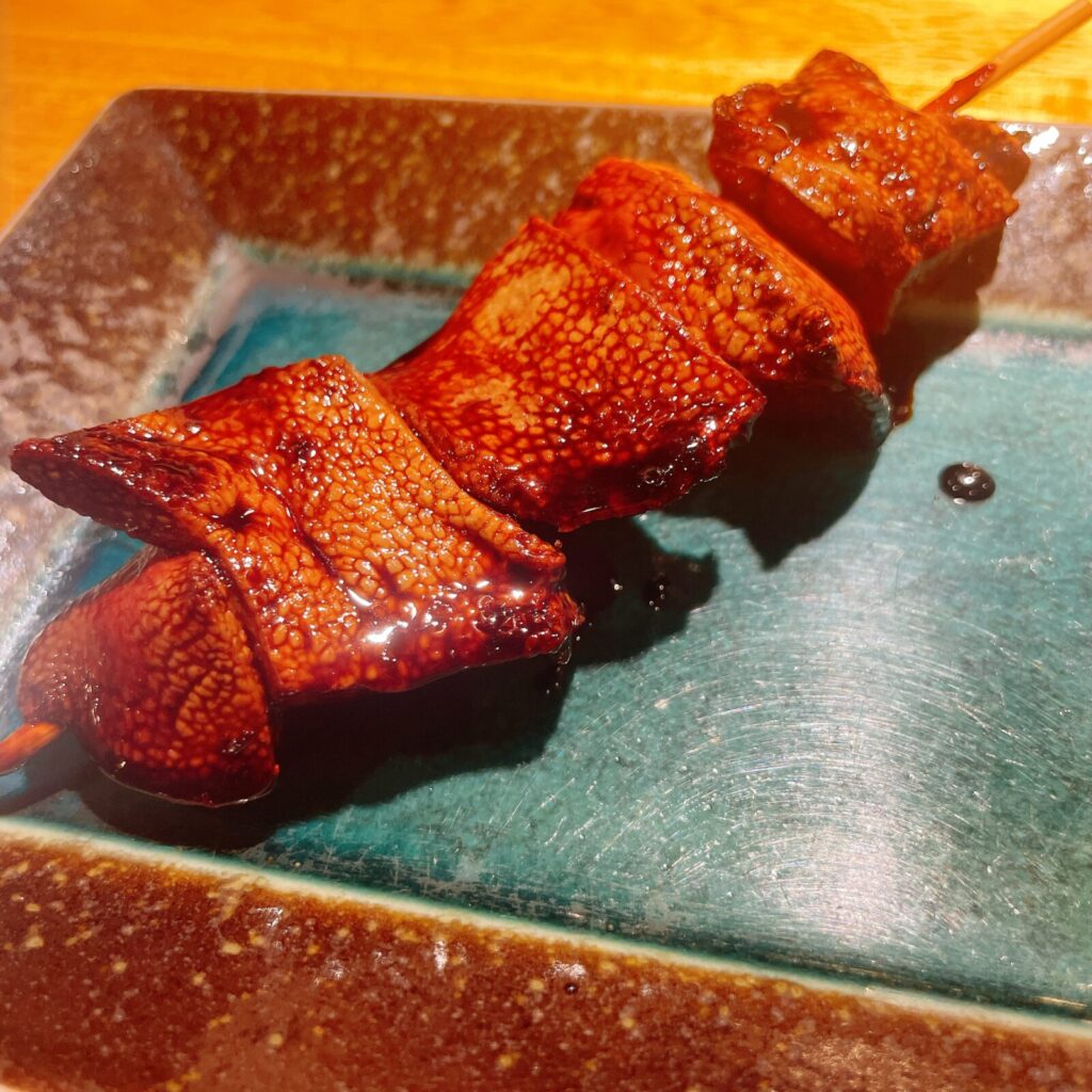 高田馬場「はやし家」串ればタレ（豚レバー串タレ）
