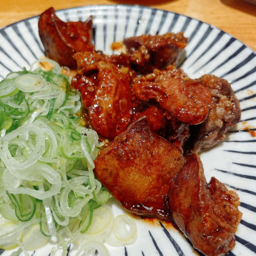 池袋「神田屋」純レバ炒め