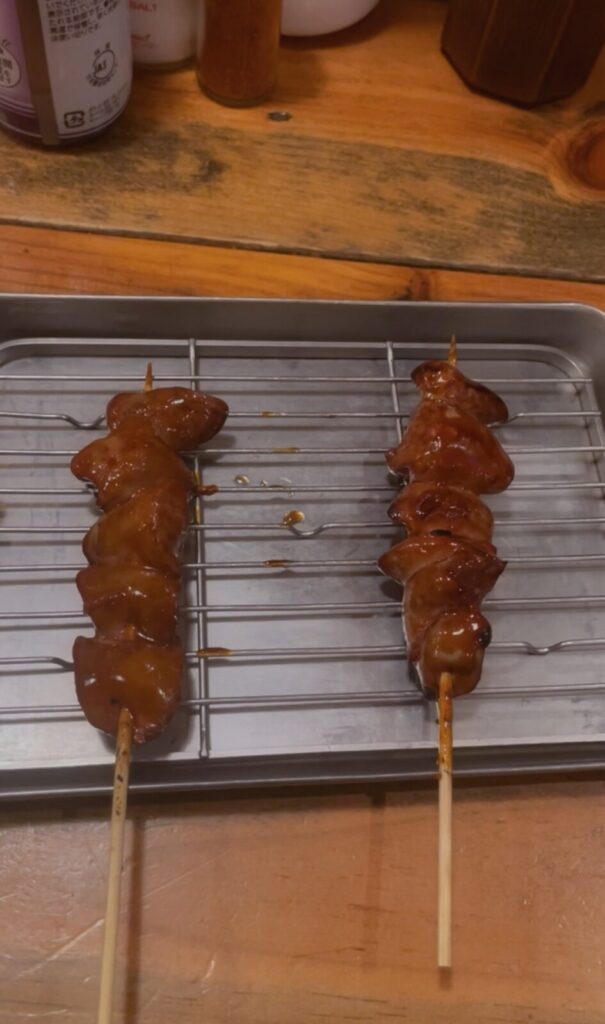 埼玉・狭山ヶ丘「にしだ場」やきとり鶏レバー