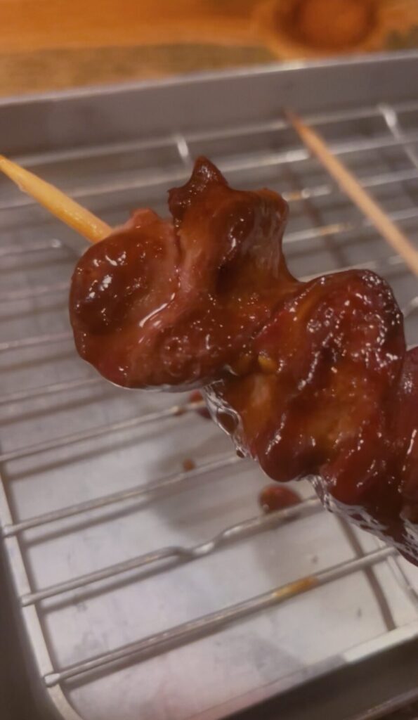 埼玉・狭山ヶ丘「にしだ場」やきとり鶏レバー