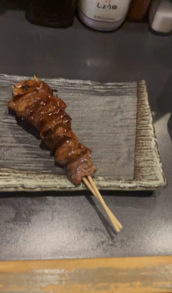 板橋「串揚げダイニングエッジ」串焼きレバー