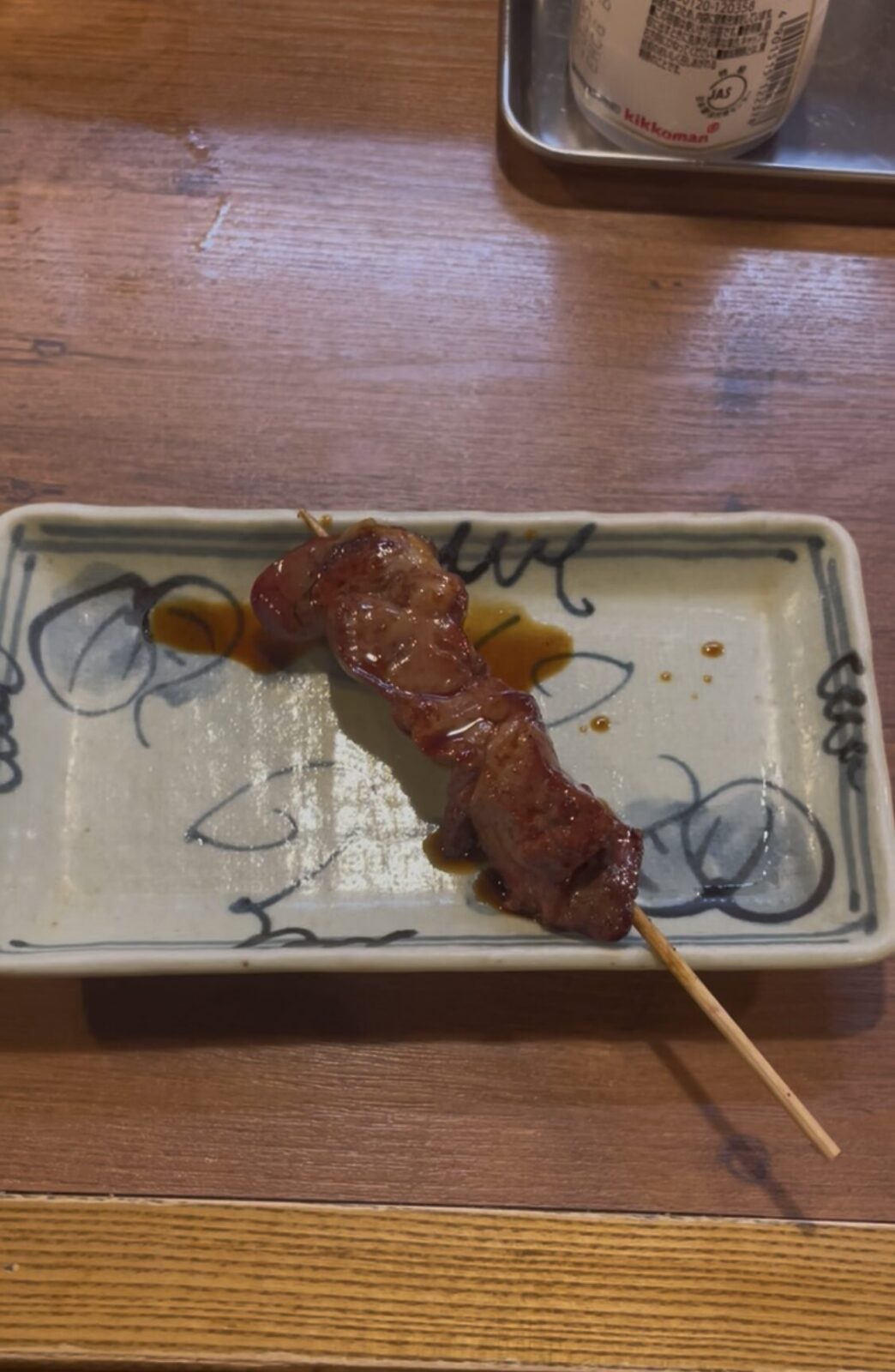 池袋「串八珍」やきとり鶏レバー