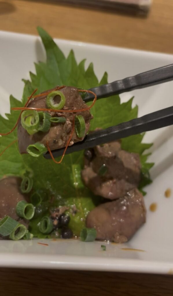 練馬「まいける」鶏レバーの山椒煮