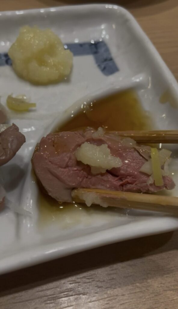 池袋「焼鳥と酒 木々家 池袋西口本店」鶏れば刺し