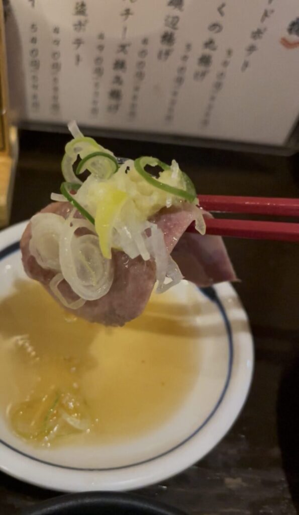 赤羽「魚友」レバー刺し[豚]