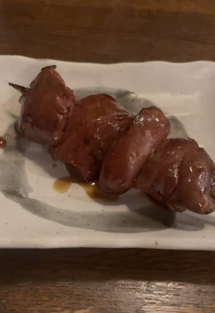 池袋「どんどこ」の串焼きレバー