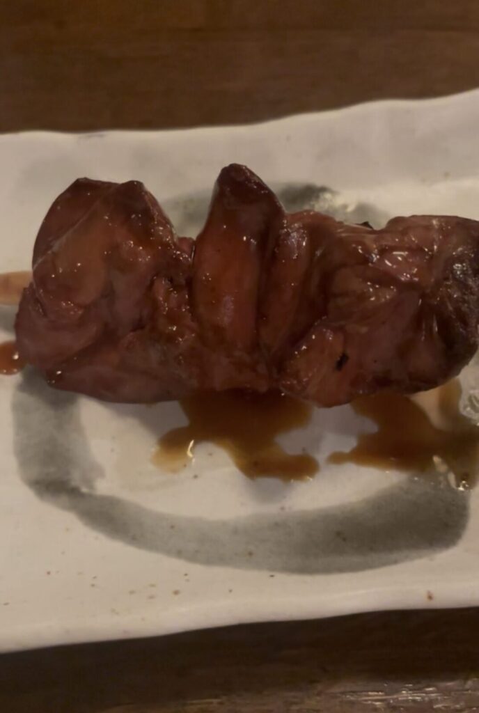 池袋「どんどこ」の串焼きレバー