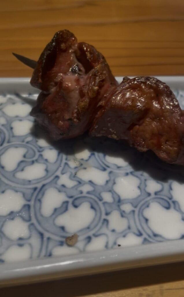 高円寺「寿司と焼き鳥 大地」の焼き鳥レバー串