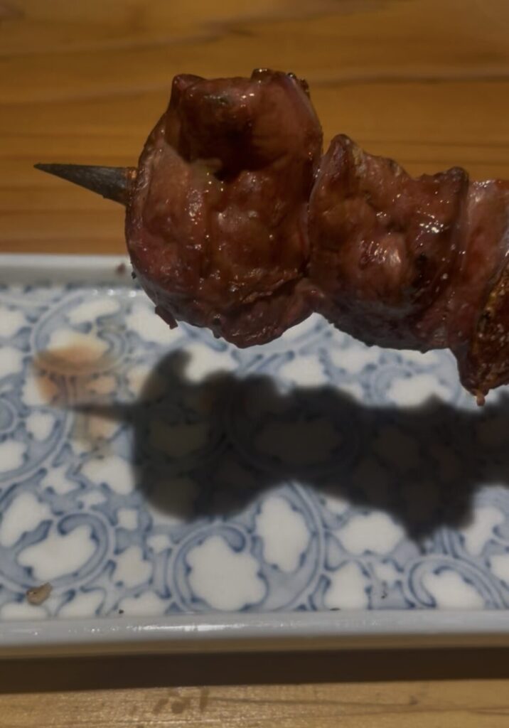 高円寺「寿司と焼き鳥 大地」の焼き鳥レバー串