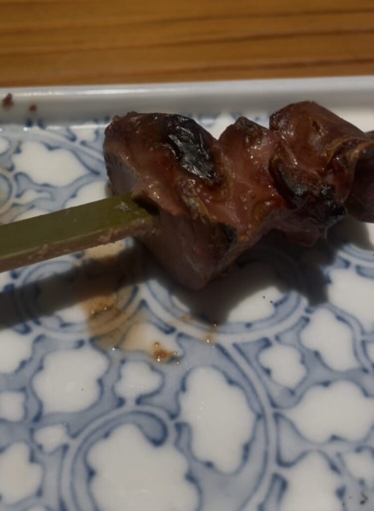 高円寺「寿司と焼き鳥 大地」の焼き鳥レバー串