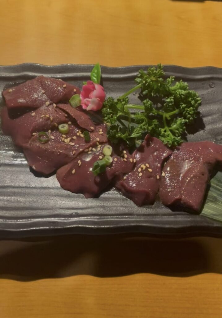 池袋「まうみ」レバー