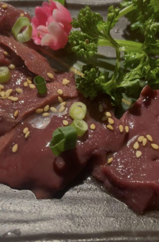 池袋「まうみ」レバー