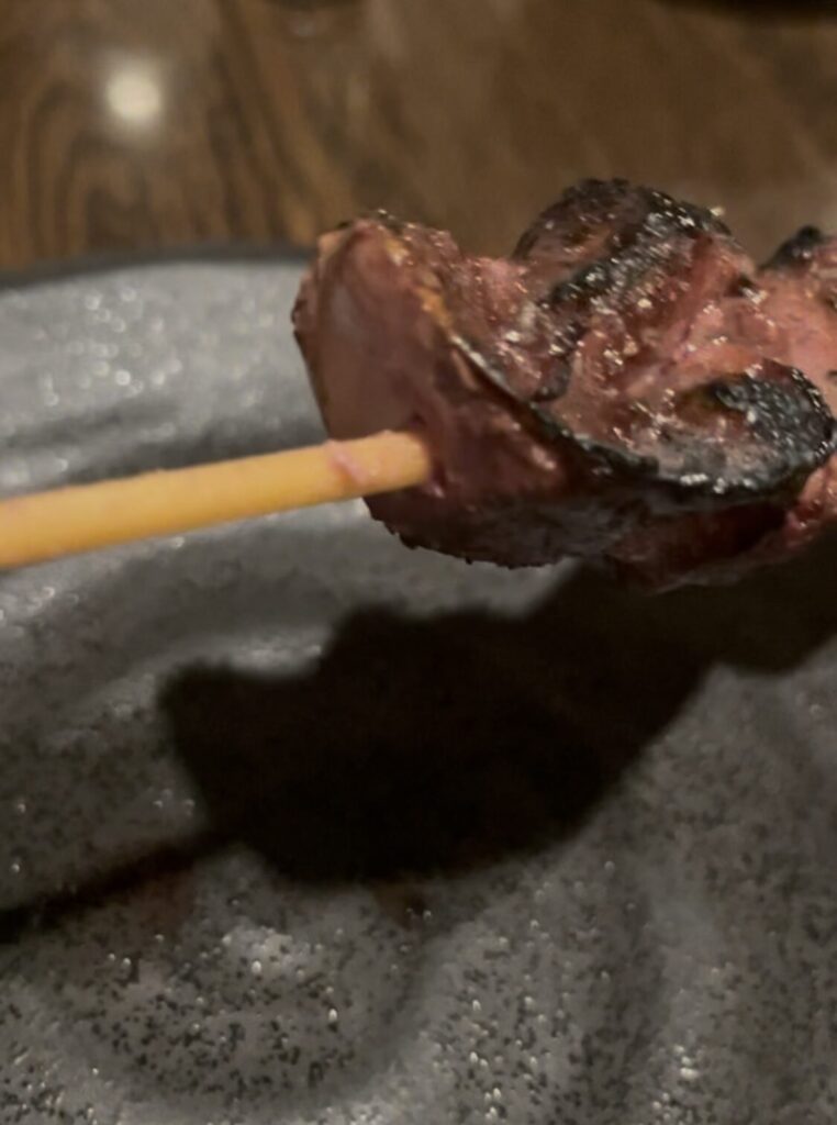 神田「居酒屋のむず」鶏レバー