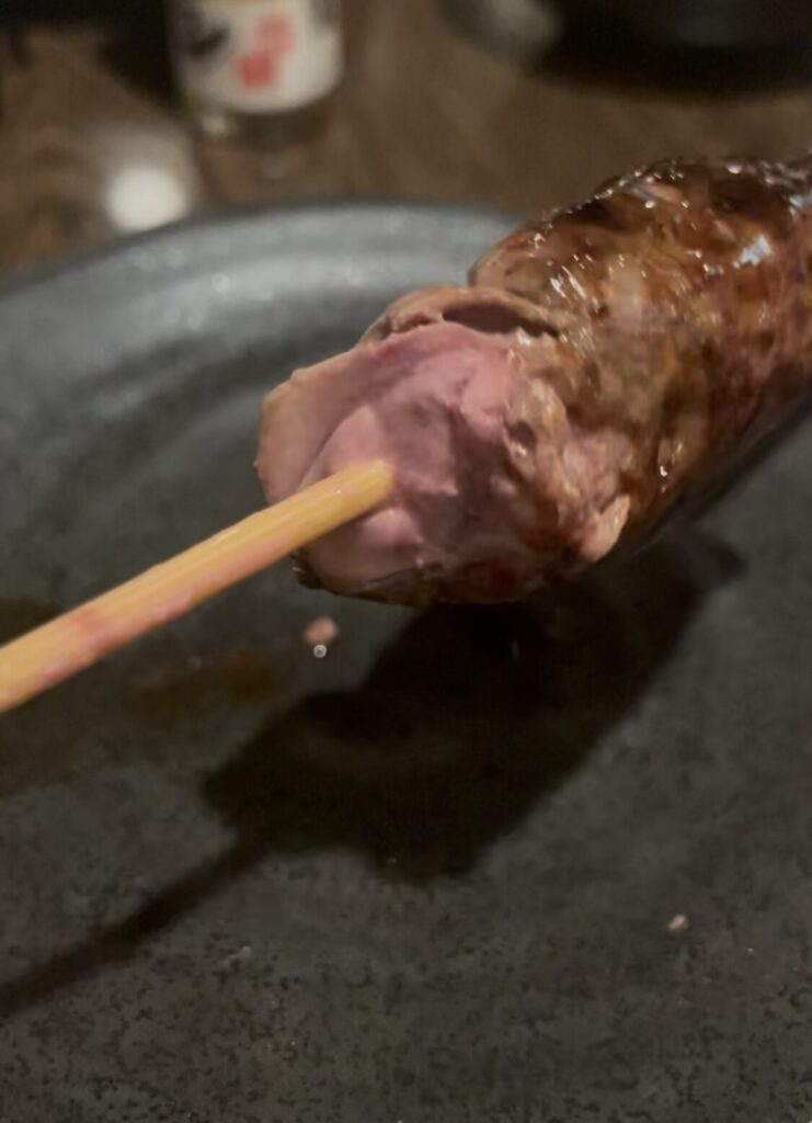 神田「居酒屋のむず」レバーあみ脂