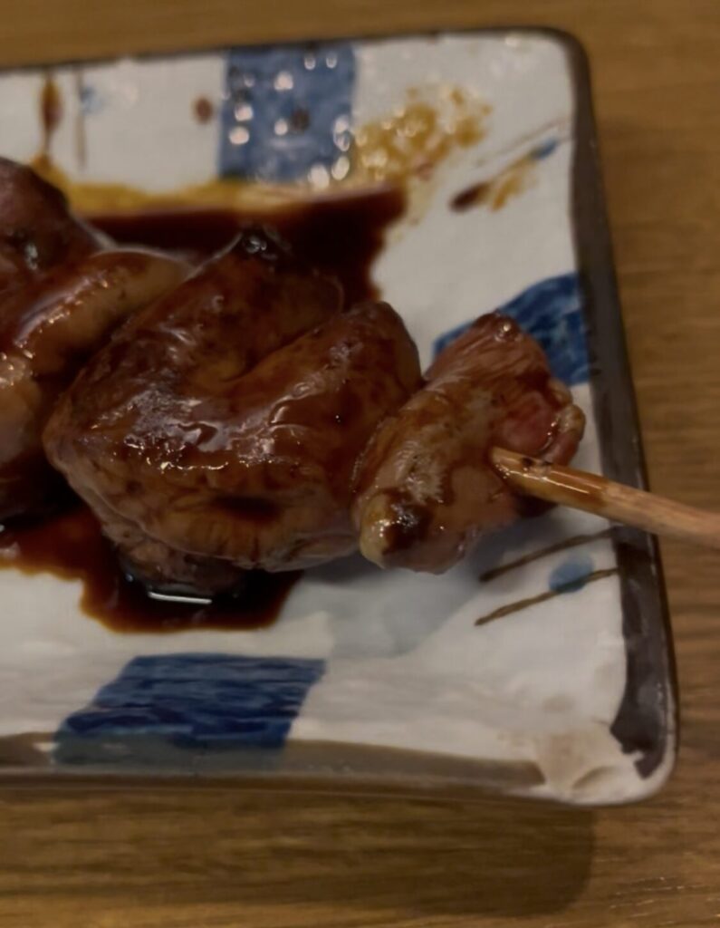 中野「鎌倉酒店」の串焼 鶏れば
