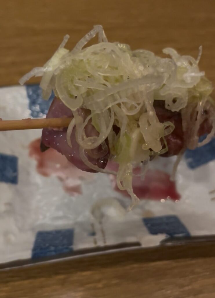中野「鎌倉酒店」の串焼 鶏れば(ネギごま油)