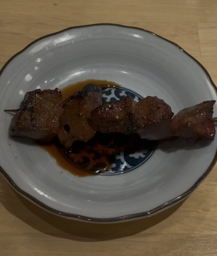 中野「もつ焼き酒場 てけてけ」生仕込みレバー