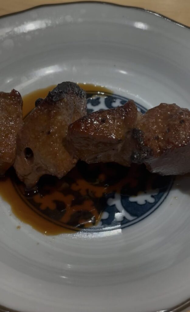 中野「もつ焼き酒場 てけてけ」生仕込みレバー