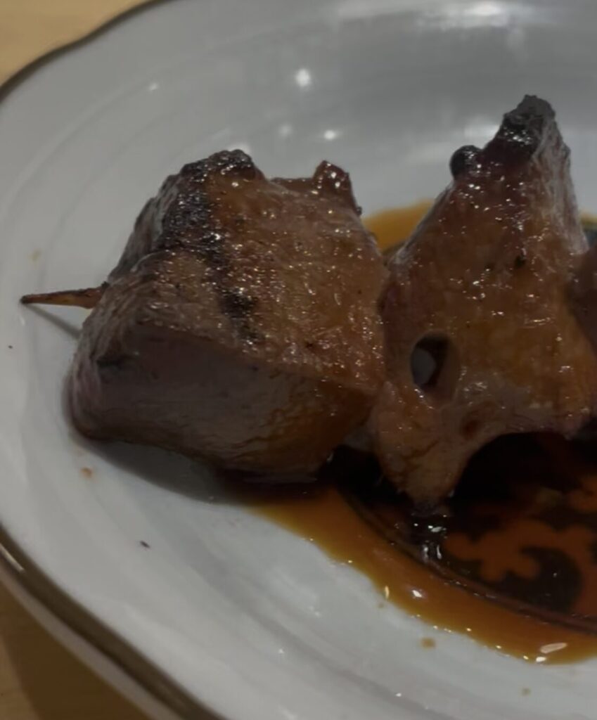 中野「もつ焼き酒場 てけてけ」生仕込みレバー