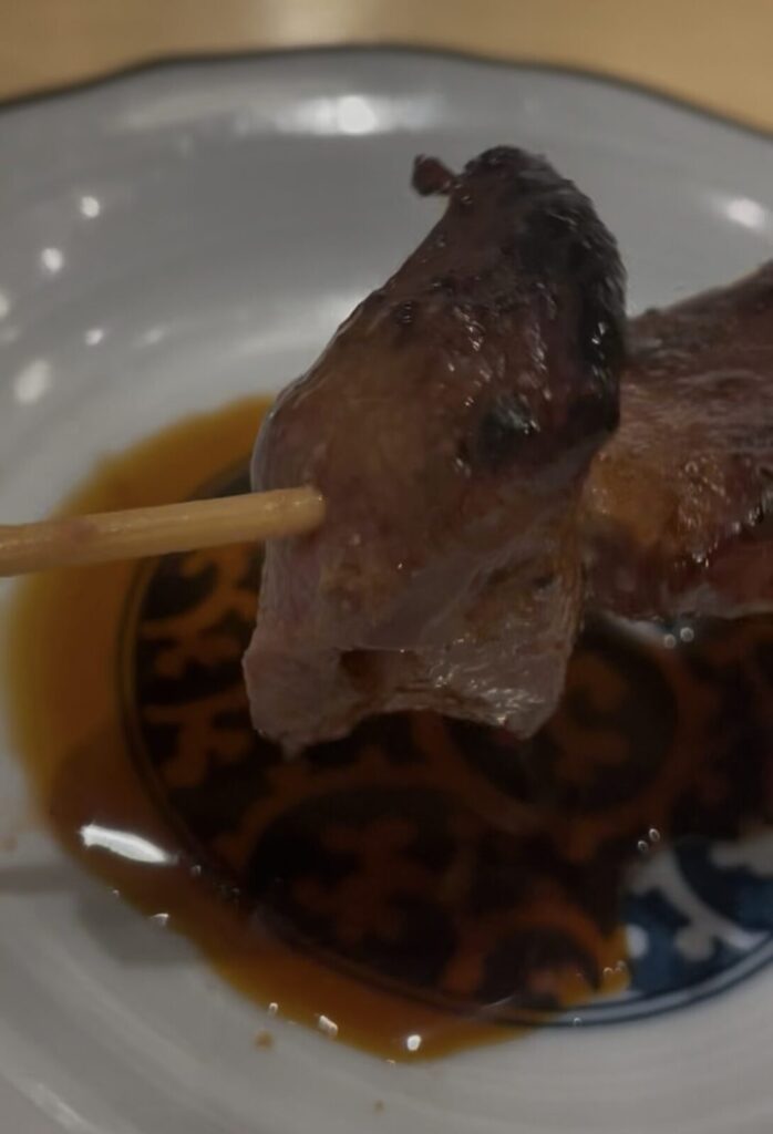 中野「もつ焼き酒場 てけてけ」生仕込みレバー