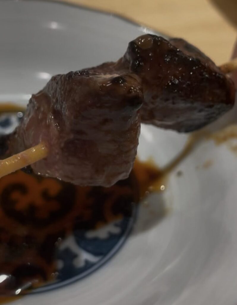 中野「もつ焼き酒場 てけてけ」生仕込みレバー