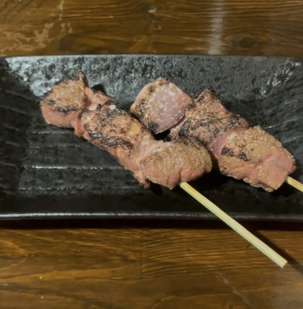 中野「極楽屋」串焼きレバー