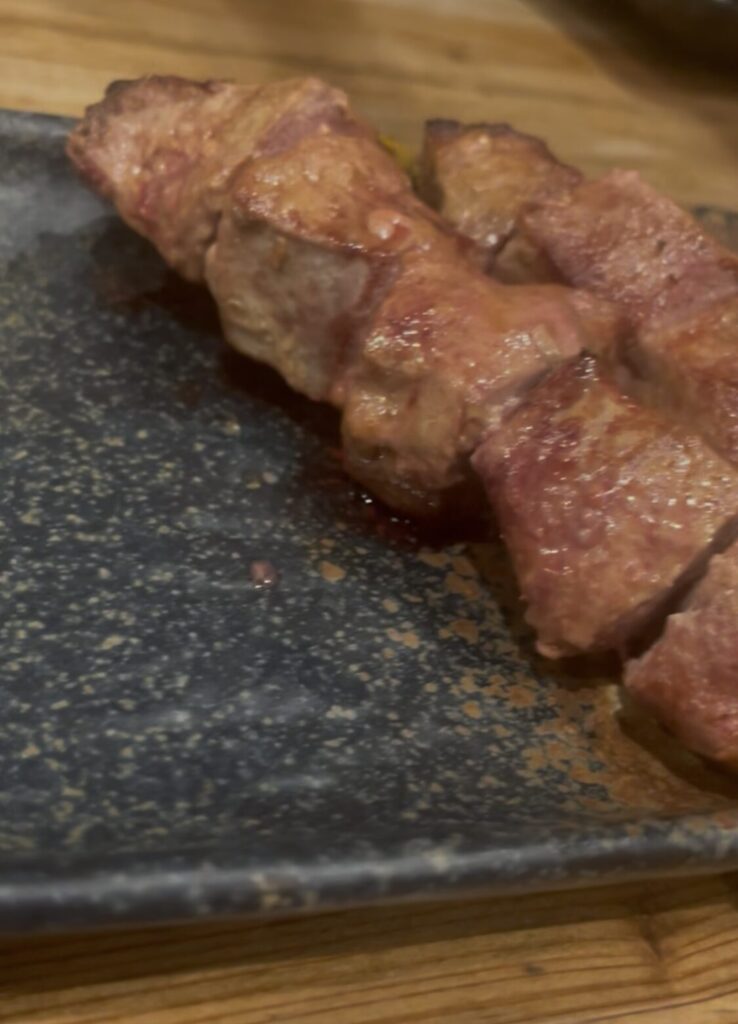 上野「やきとん三吉」の和豚やきとんレバー塩