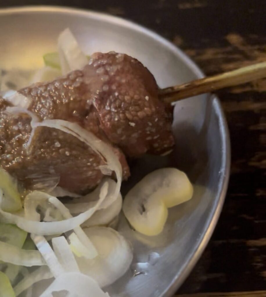 中野「四文屋」のやきとん れば