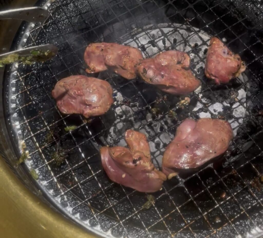 富士見台「焼肉問屋 牛蔵」特選鶏レバー