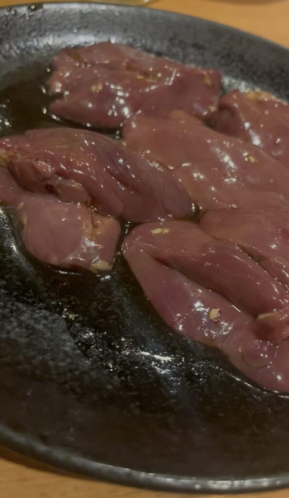 富士見台「焼肉問屋 牛蔵」特選鶏レバー