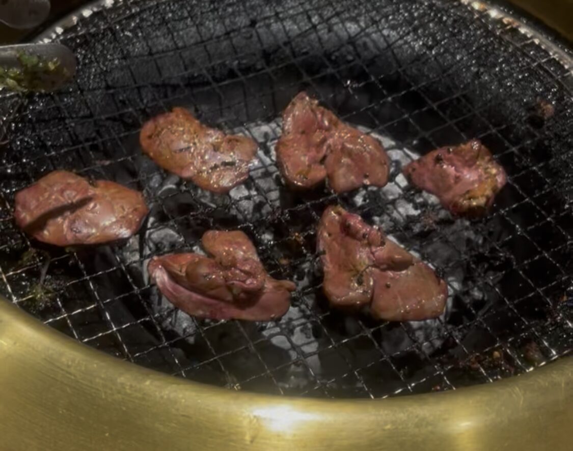 富士見台「焼肉問屋 牛蔵」特選鶏レバー