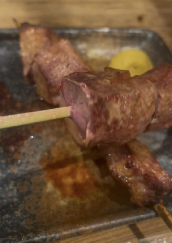 上野「やきとん三吉」の和豚やきとんレバー塩