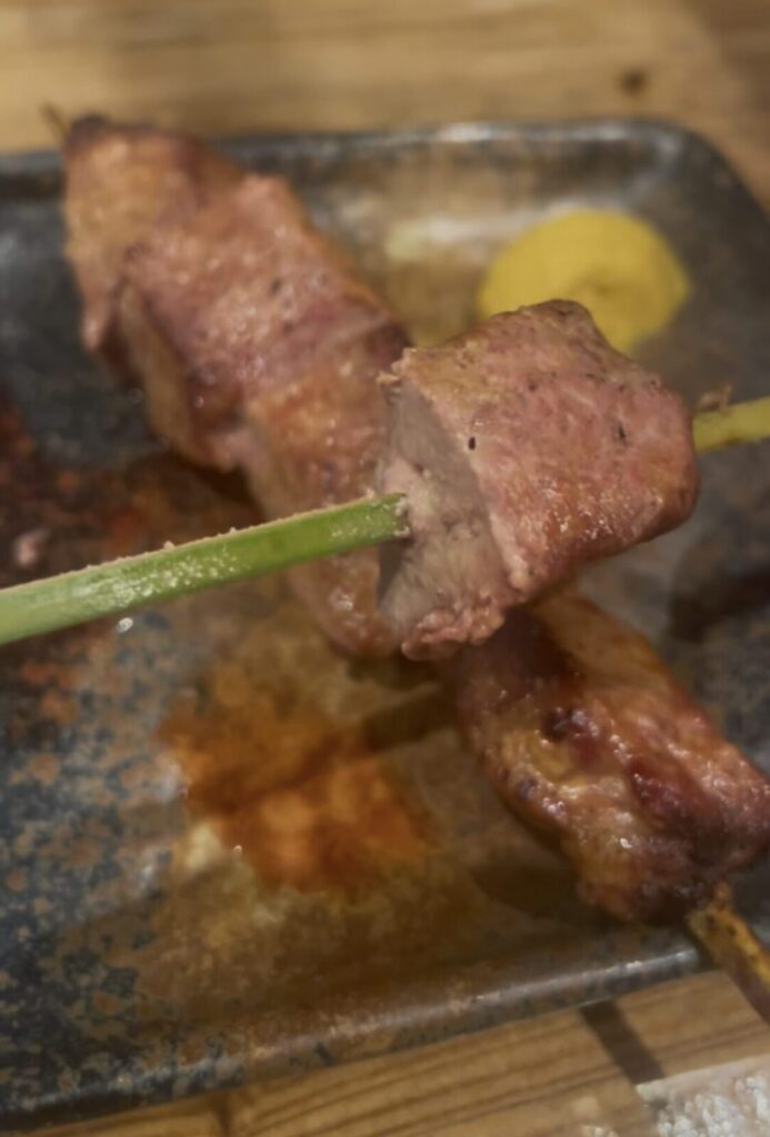 上野「やきとん三吉」の和豚やきとんレバー塩