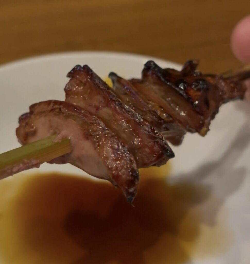 中板橋「焼鳥 やっちゃん」の串 鳥レバー