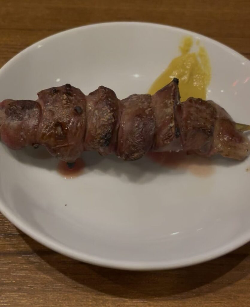 中板橋「焼鳥 やっちゃん」の串 鳥レバー