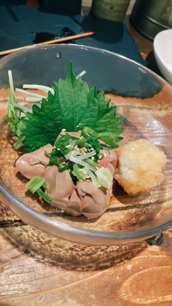 池袋「焼鳥唐揚げハイボール」の鶏レバーの肝ポン酢-絶技コンフィー仕立て-