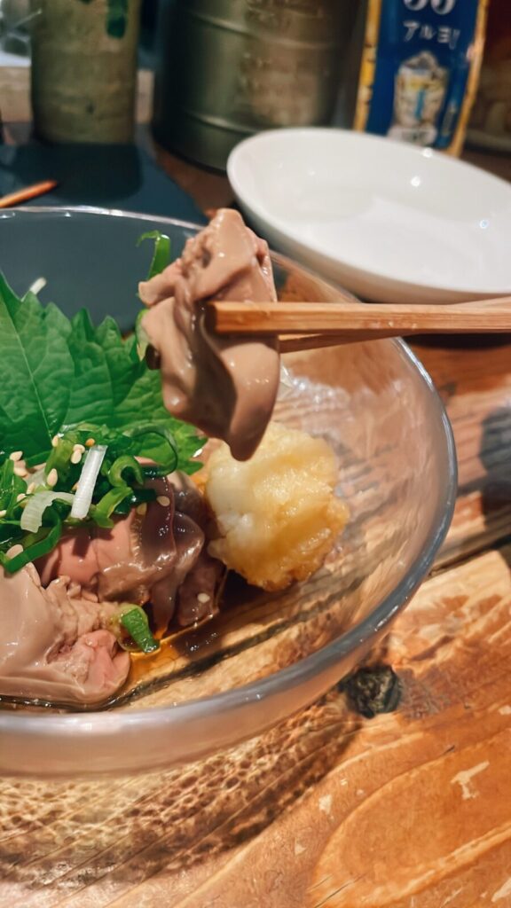 池袋「焼鳥唐揚げハイボール」の鶏レバーの肝ポン酢-絶技コンフィー仕立て-