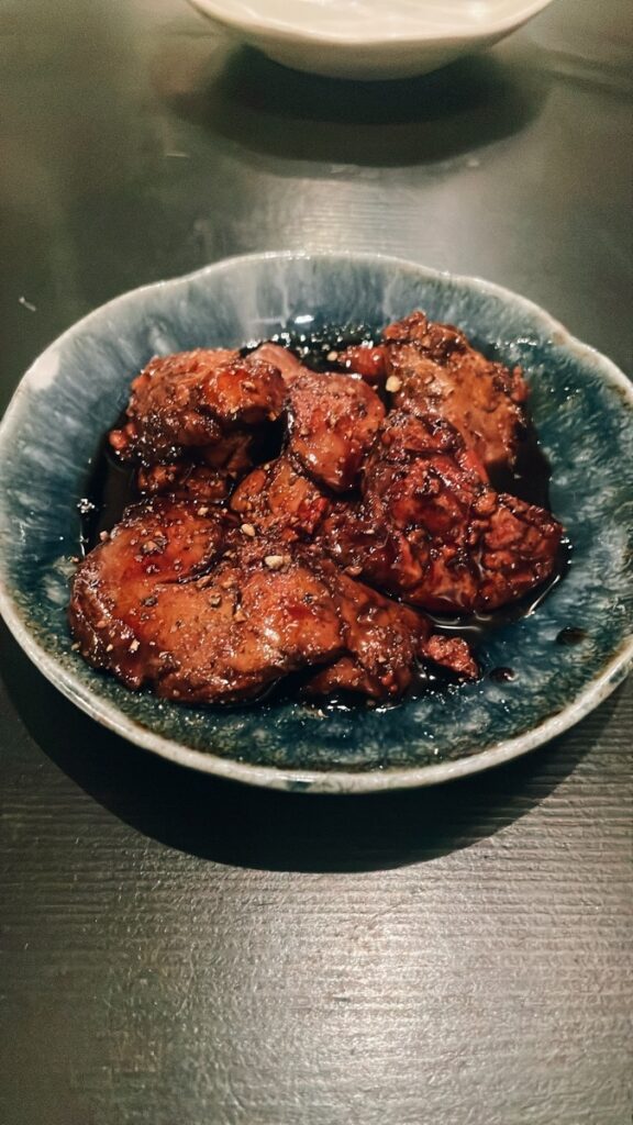 池袋「炭火焼尾崎」の鶏肉(紅ふじ鶏)肝