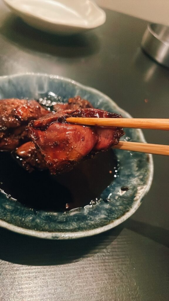 池袋「炭火焼尾崎」の鶏肉(紅ふじ鶏)肝