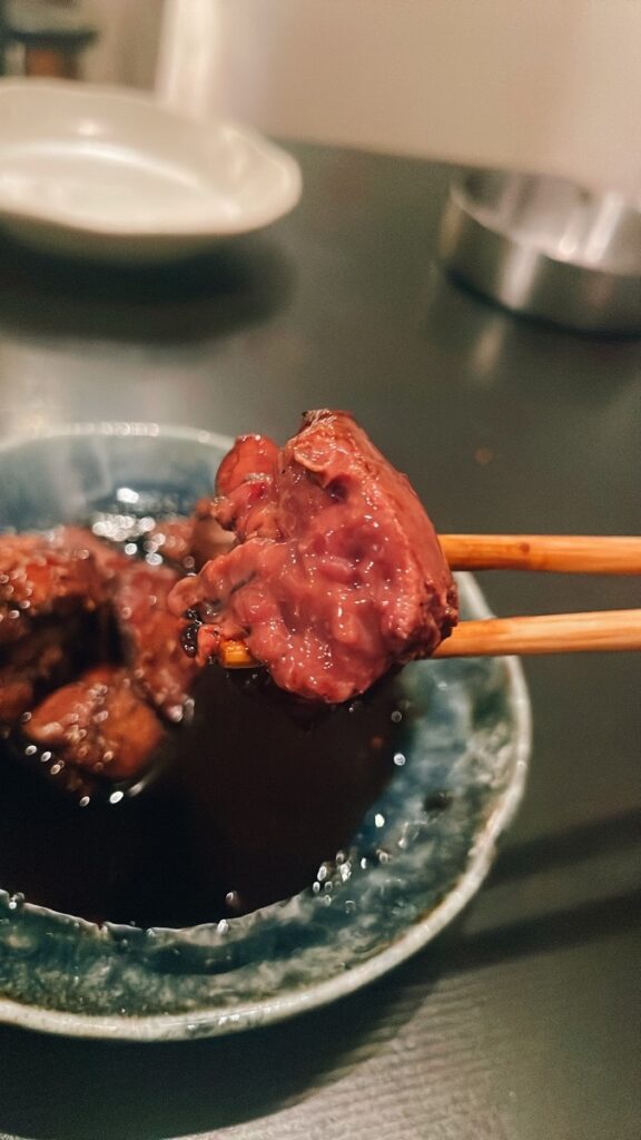 池袋「炭火焼尾崎」の鶏肉(紅ふじ鶏)肝