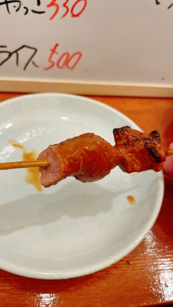 ひばりヶ丘「ぶち」のもつ焼きレバー串