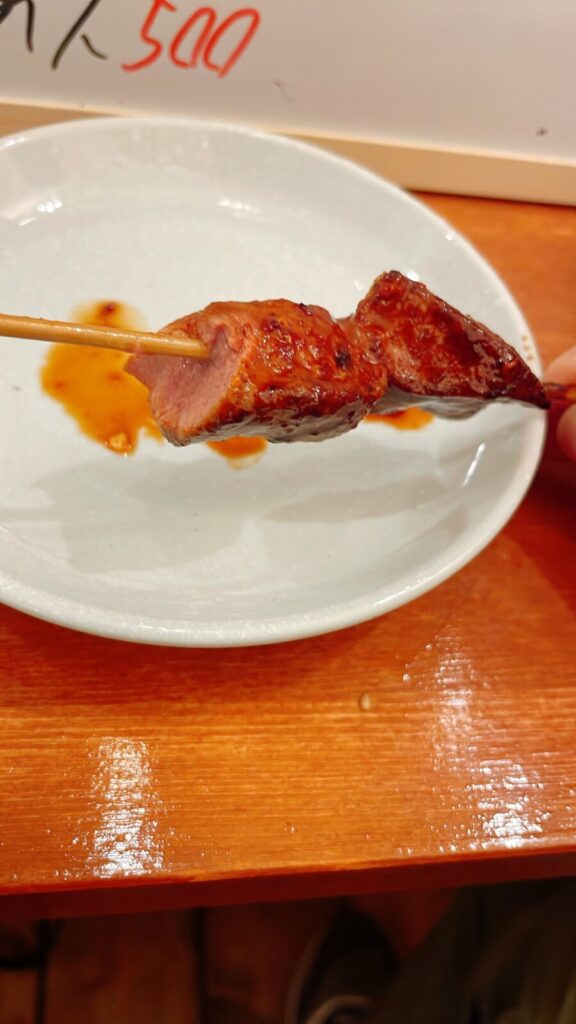 ひばりヶ丘「ぶち」のもつ焼きレバー串