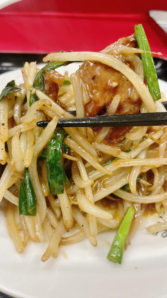 ときわ台「興隆」のニラレバー定食