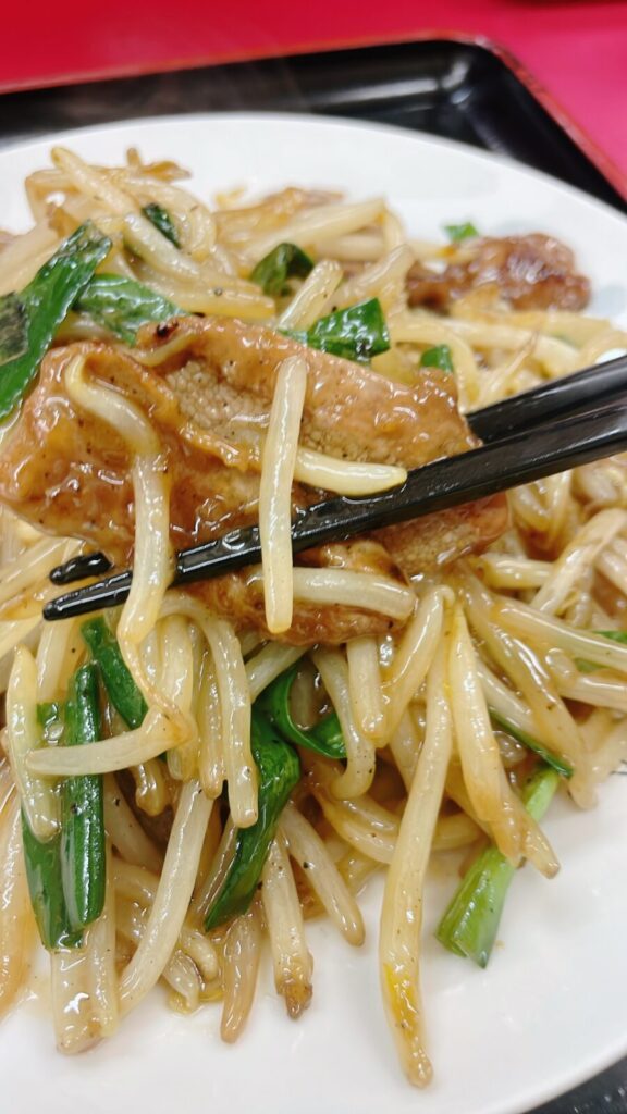 ときわ台「興隆」のニラレバー定食