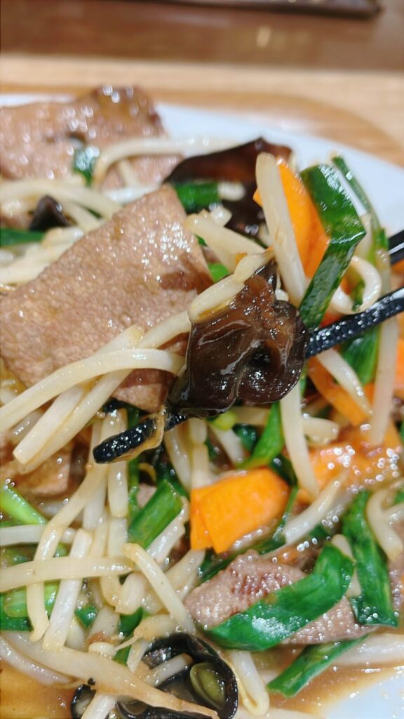 「れんげ食堂Toshu」のレバニラ炒め定食